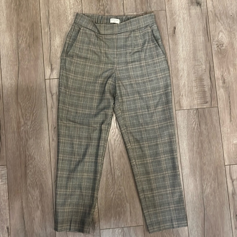 Aritzia Babaton Checkered Pants Trouser Cropped Elastic Band Soft Size 0 NWOT